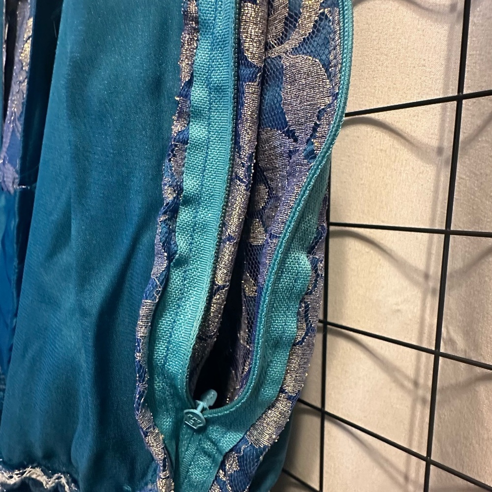 Custom Prom dress (Silver Lace with Teal/Blue lining, mesh top, and petticoat) - Picture 9 of 10
